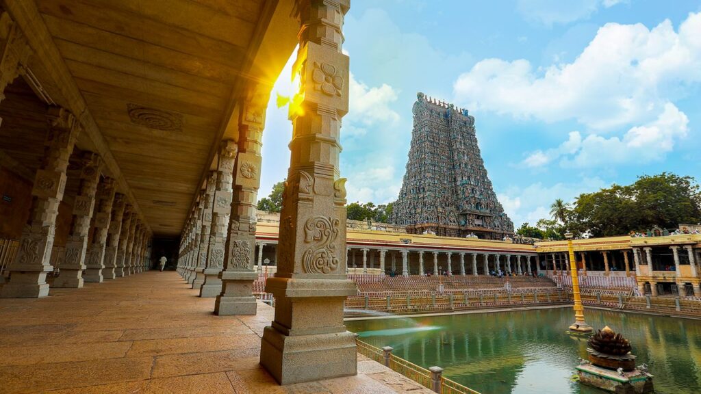 1-meenakshi-amman-temple-madurai-tamil-nadu-attr-hero